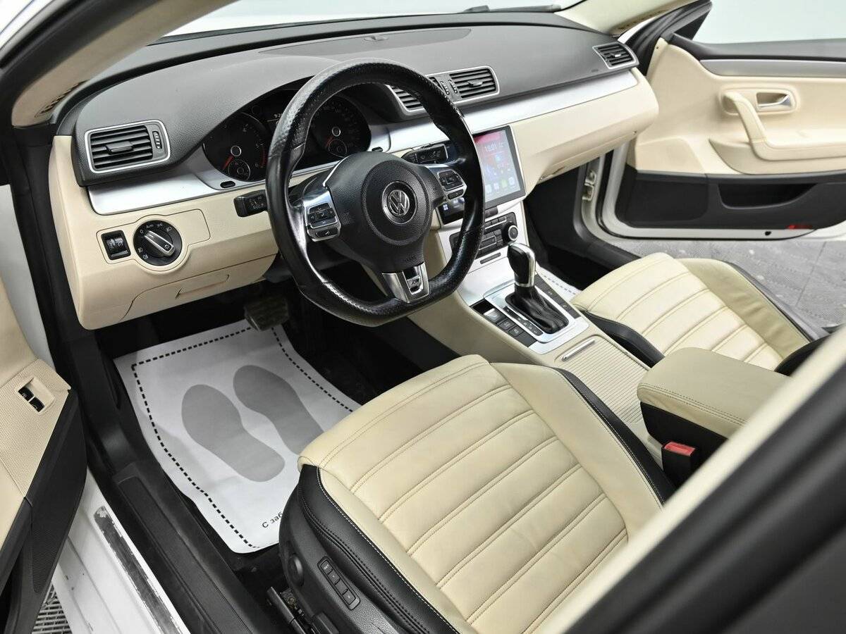 Volkswagen Passat CC 2011 года с пробегом. Фото: #6