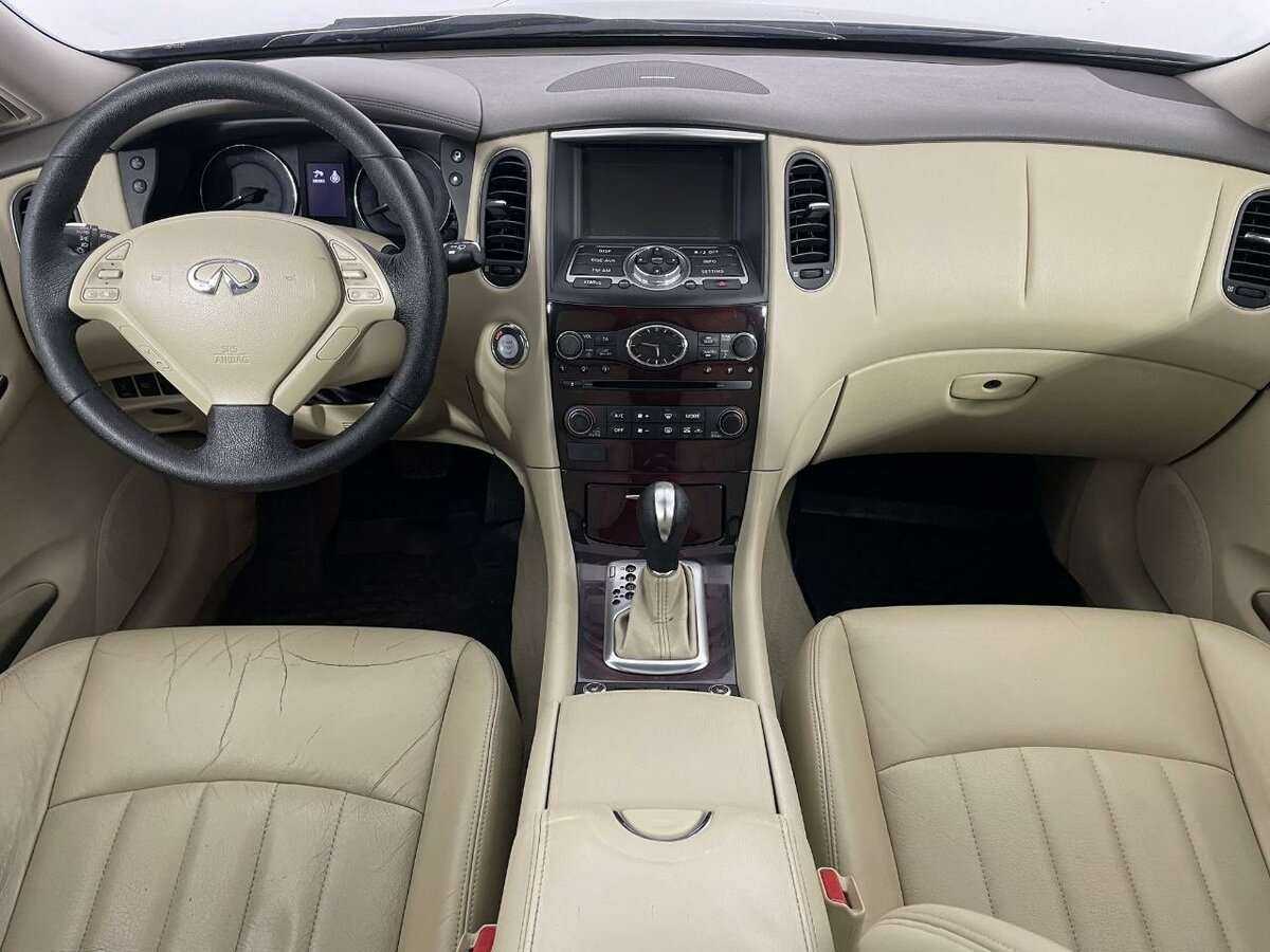 Infiniti EX 2011 года с пробегом. Фото: #4