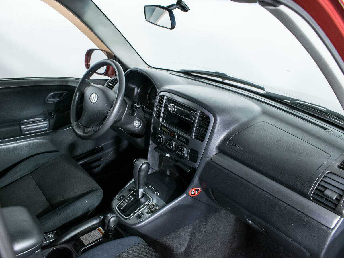 Suzuki Grand Vitara 2005 года с пробегом. Фото: #8