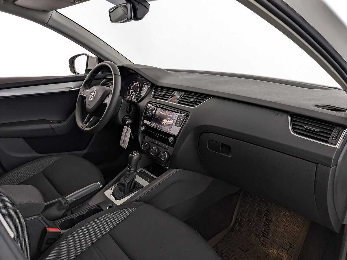 Skoda Octavia 2018 года с пробегом. Фото: #8