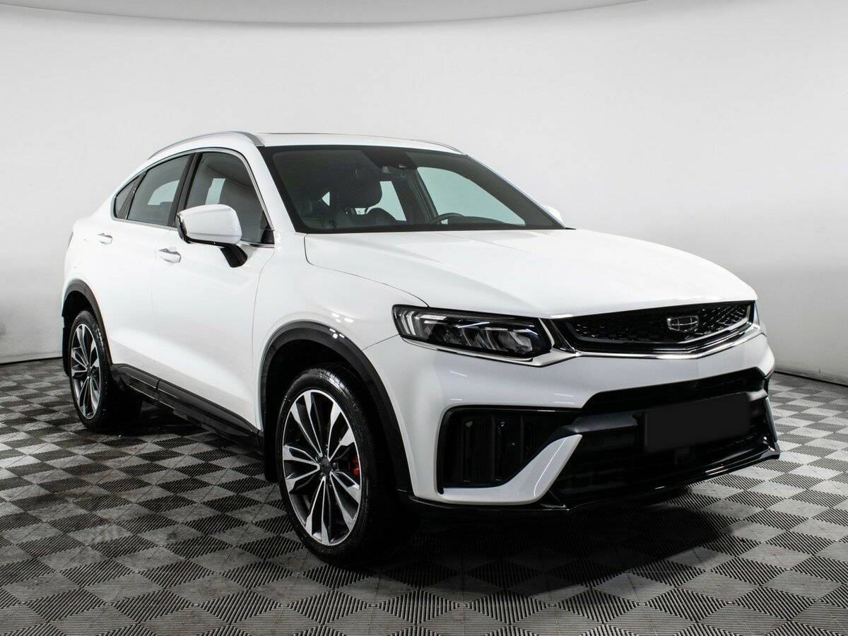 Geely Tugella 2023 года с пробегом. Фото: #2