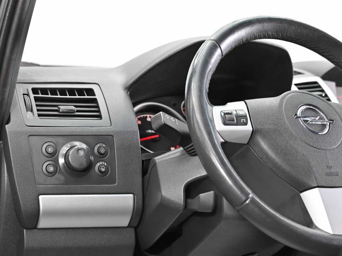 Opel Zafira 2012 года с пробегом. Фото: #5