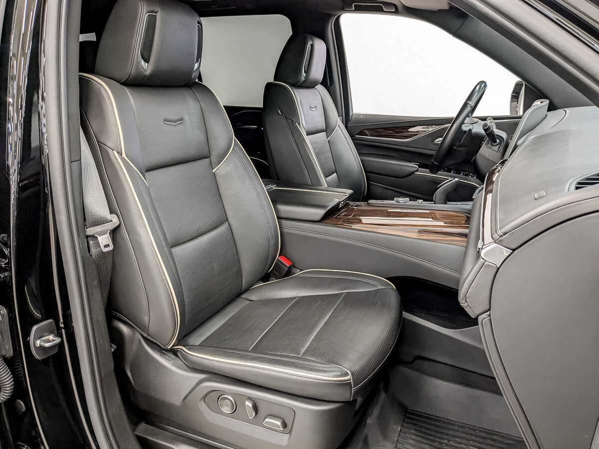 Cadillac Escalade 2021 года с пробегом. Фото: #21