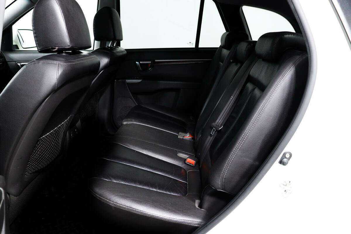 Hyundai Santa Fe 2011 года с пробегом. Фото: #11