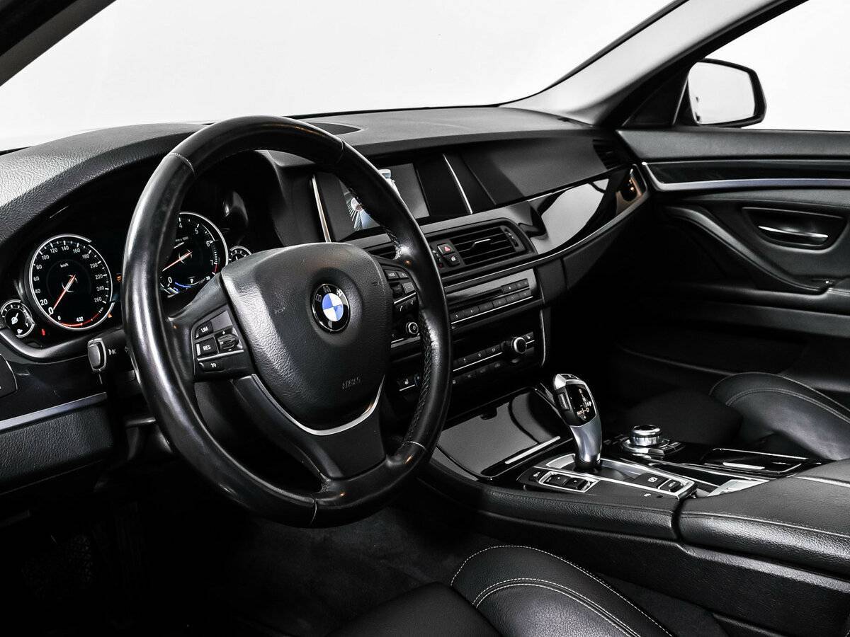 BMW 5 серии 2015 года с пробегом. Фото: #11