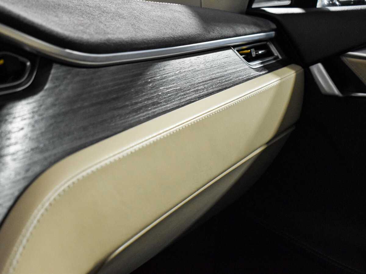 Tesla Model S 2015 года с пробегом. Фото: #16