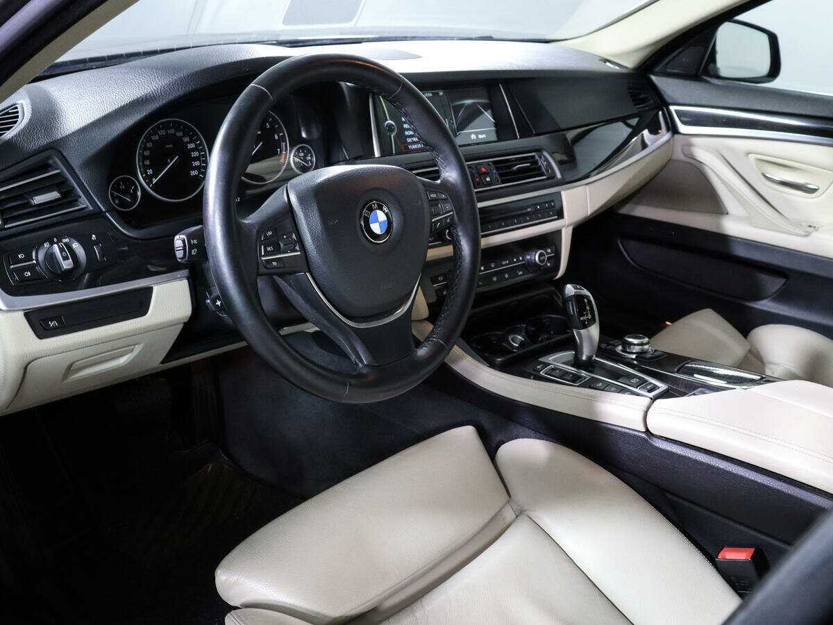 BMW 5 серии 2012 года с пробегом. Фото: #12