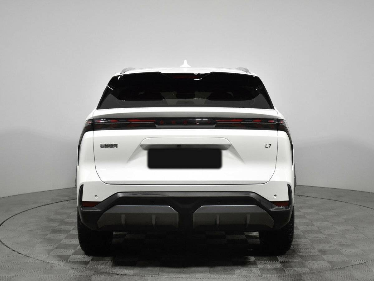 Geely Galaxy L7 2023 года с пробегом. Фото: #5