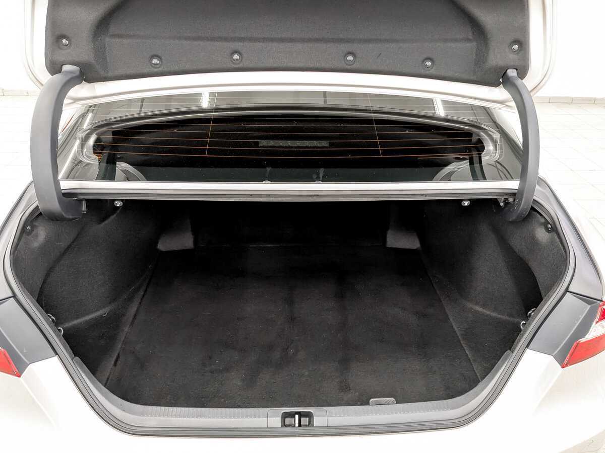 Toyota Camry 2022 года с пробегом. Фото: #9