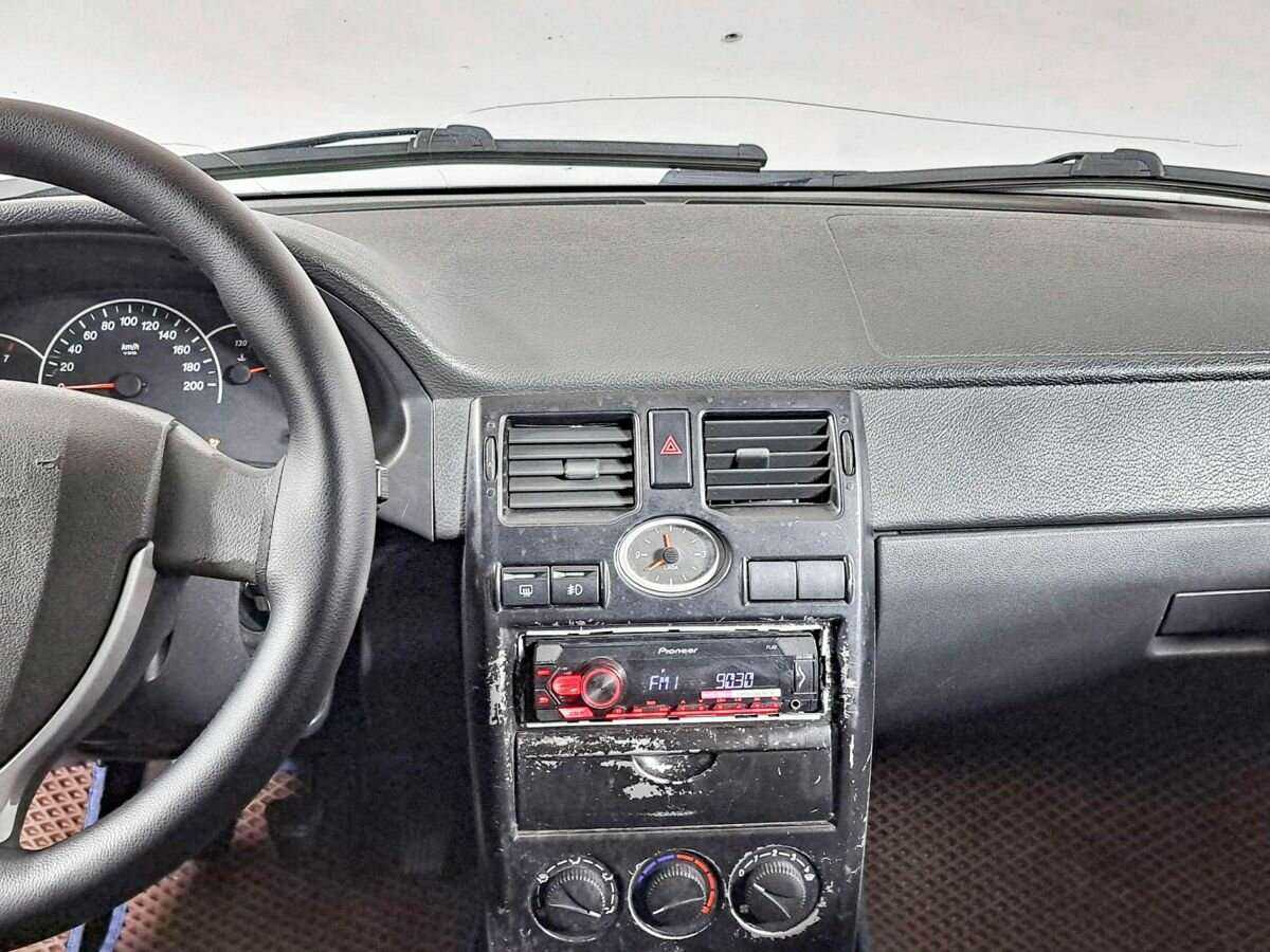 Lada (ВАЗ) Priora 2012 года с пробегом. Фото: #13