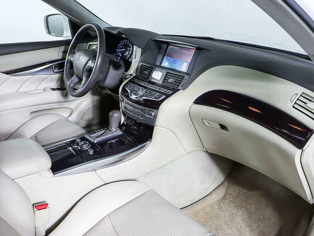 Infiniti M 2012 года с пробегом. Фото: #8