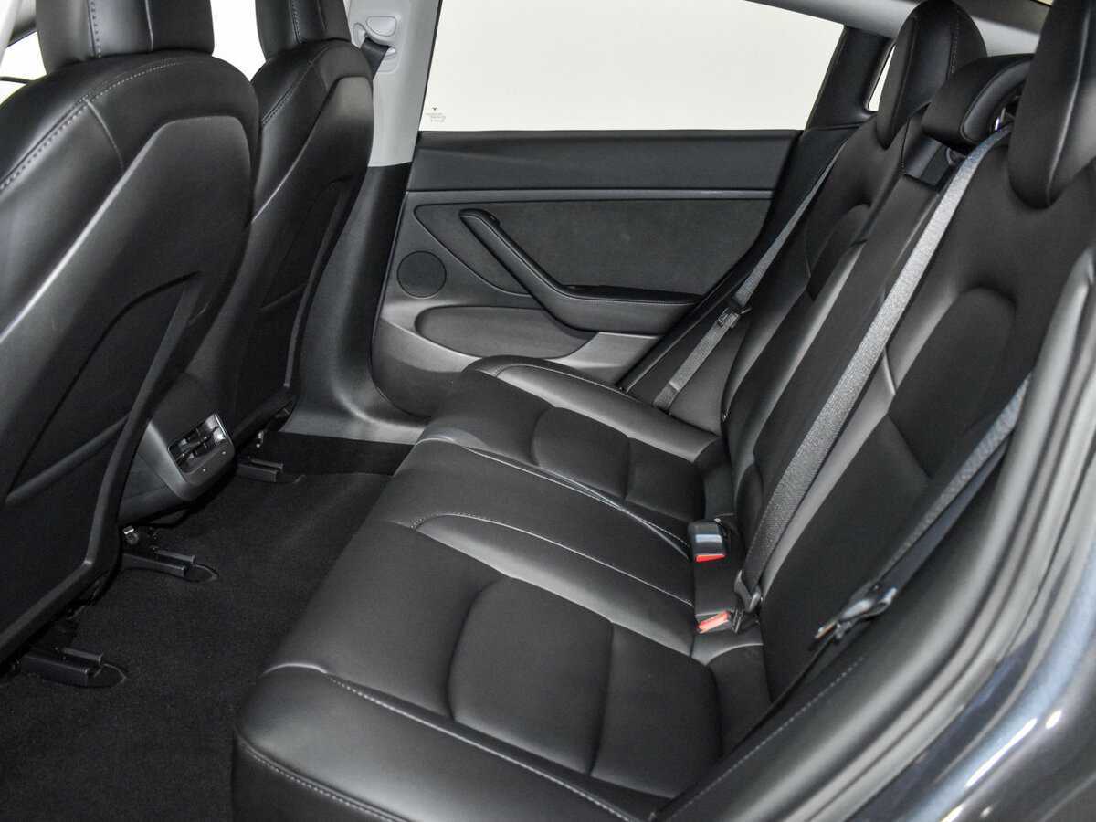 Tesla Model 3 2023 года с пробегом. Фото: #14