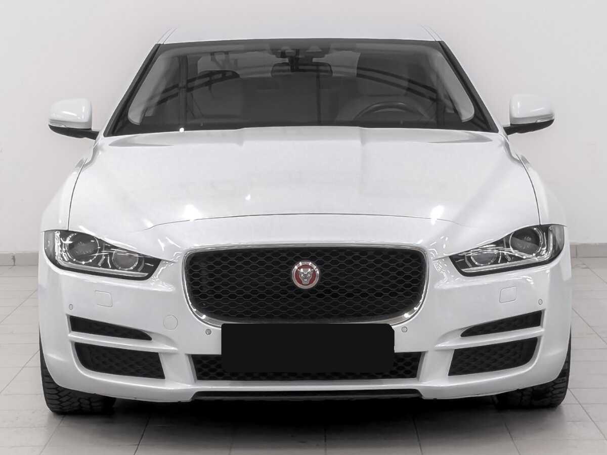Jaguar XE 2017 года с пробегом. Фото: #1