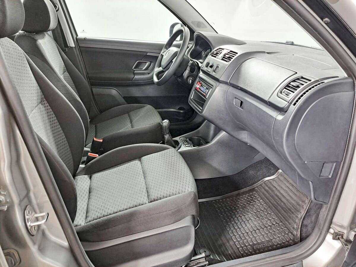 Skoda Fabia 2013 года с пробегом. Фото: #8