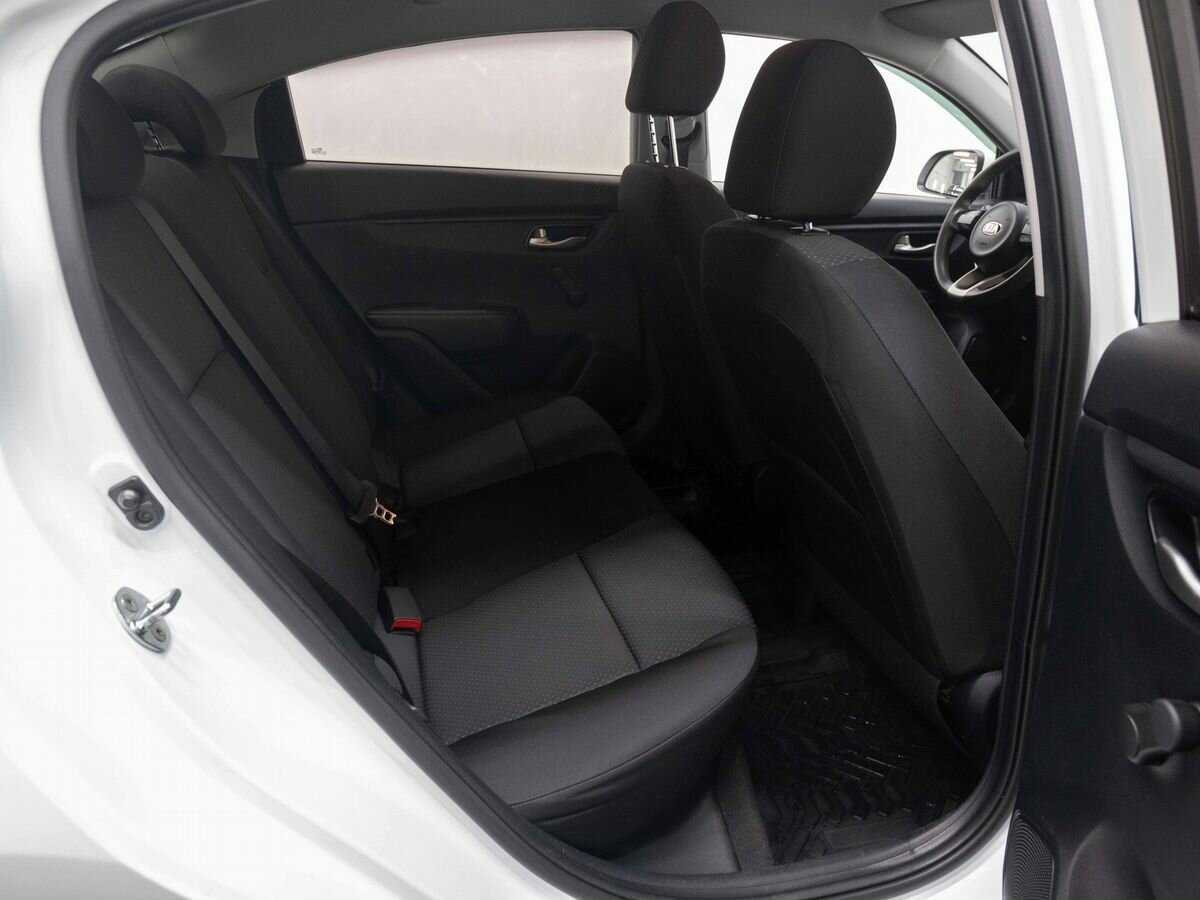 Kia Rio 2021 года с пробегом. Фото: #11