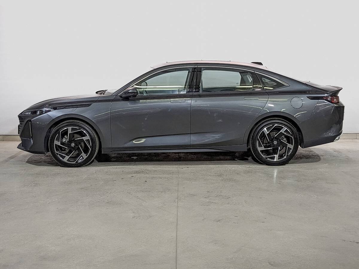 Changan Lamore 2023 года с пробегом. Фото: #7