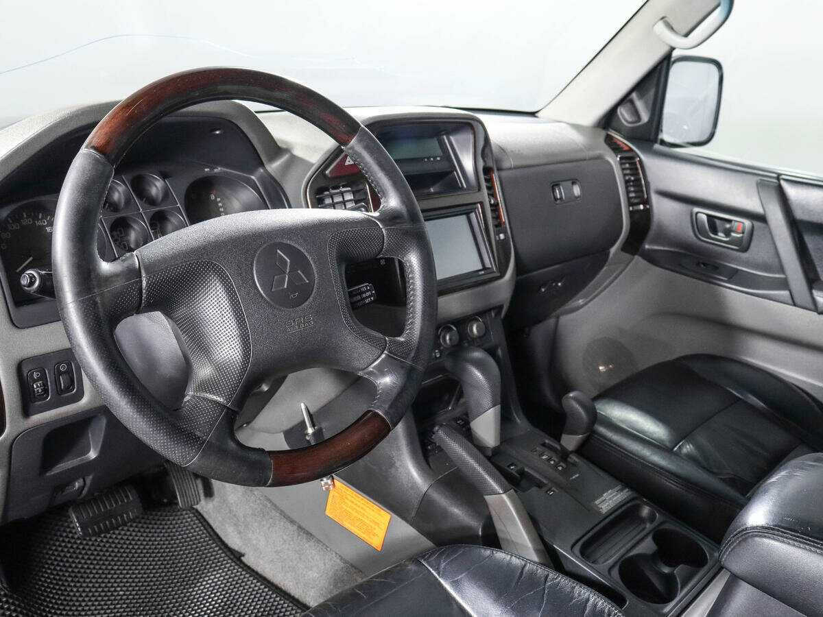 Mitsubishi Pajero 2002 года с пробегом. Фото: #10