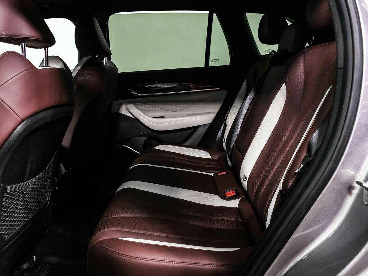 Geely Monjaro 2024 года с пробегом. Фото: #12