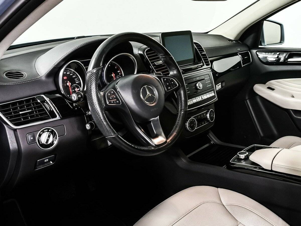 Mercedes-Benz GLE Coupe 2017 года с пробегом. Фото: #11