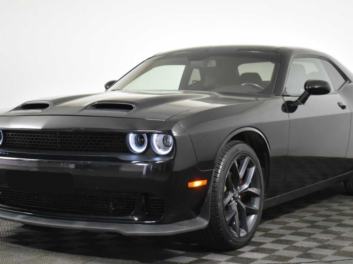 Dodge Challenger 2020 года с пробегом. Посмотреть фото