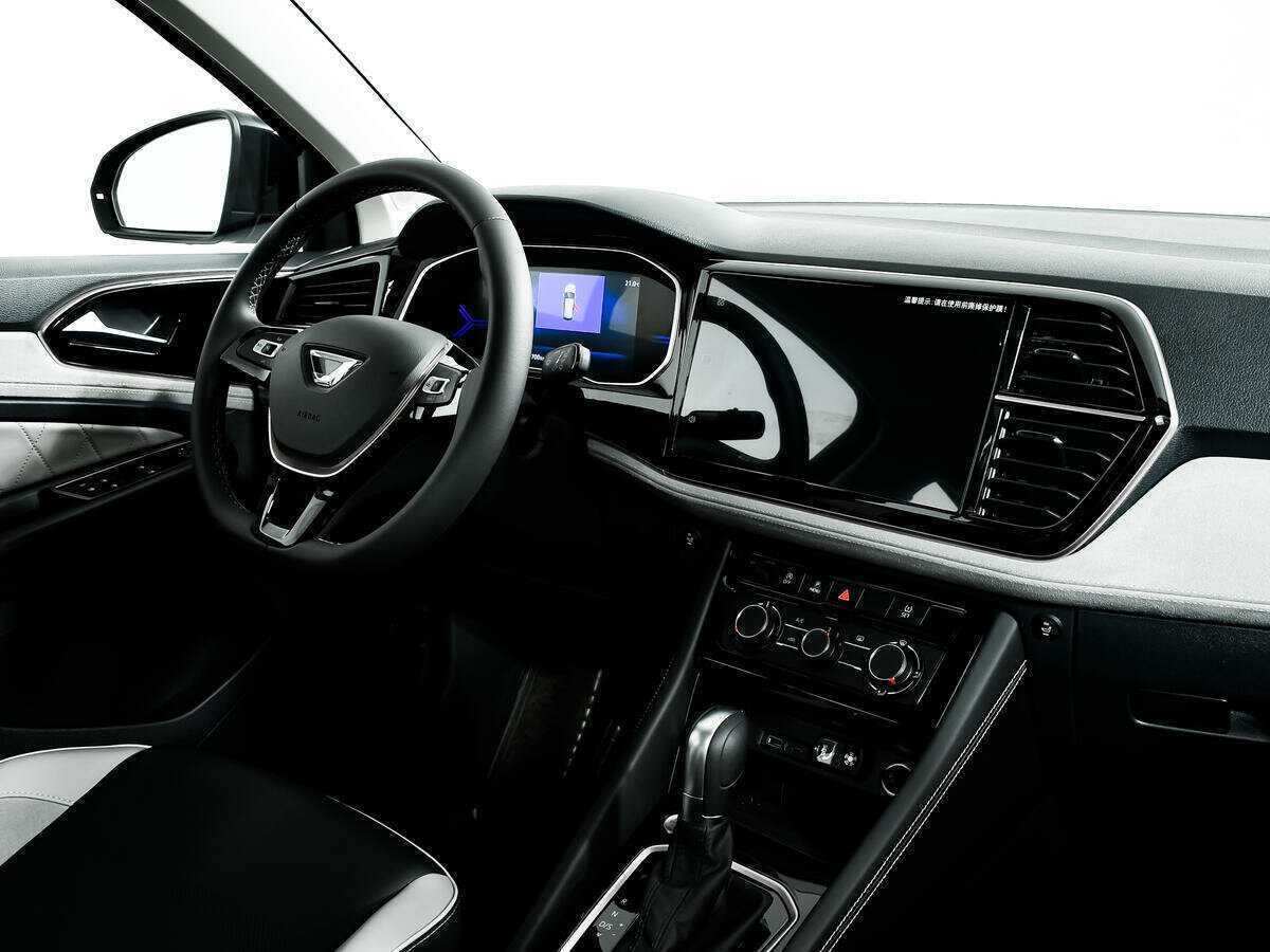 Jetta VS7 2023 года с пробегом. Фото: #8