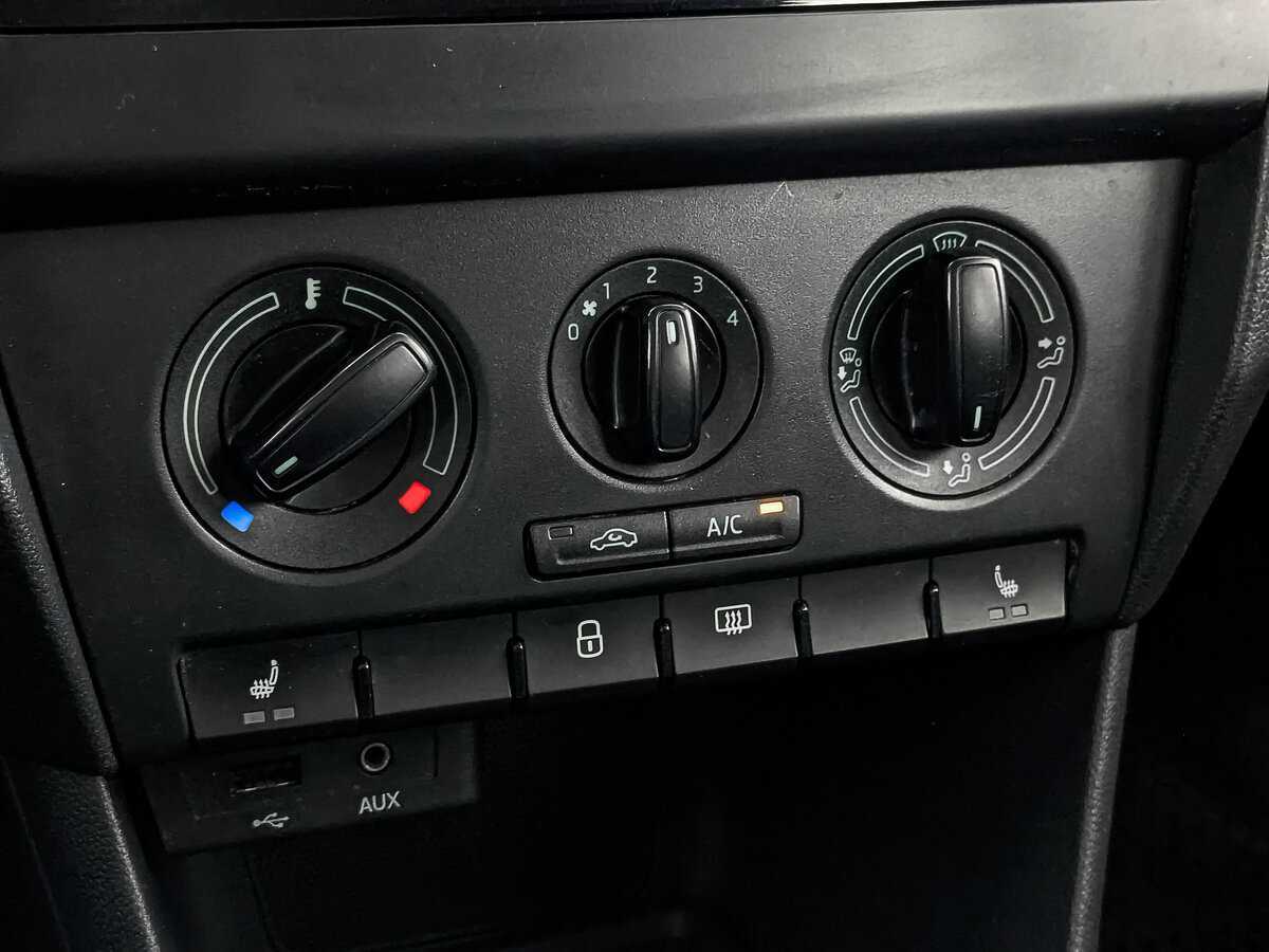 Skoda Rapid 2017 года с пробегом. Фото: #20