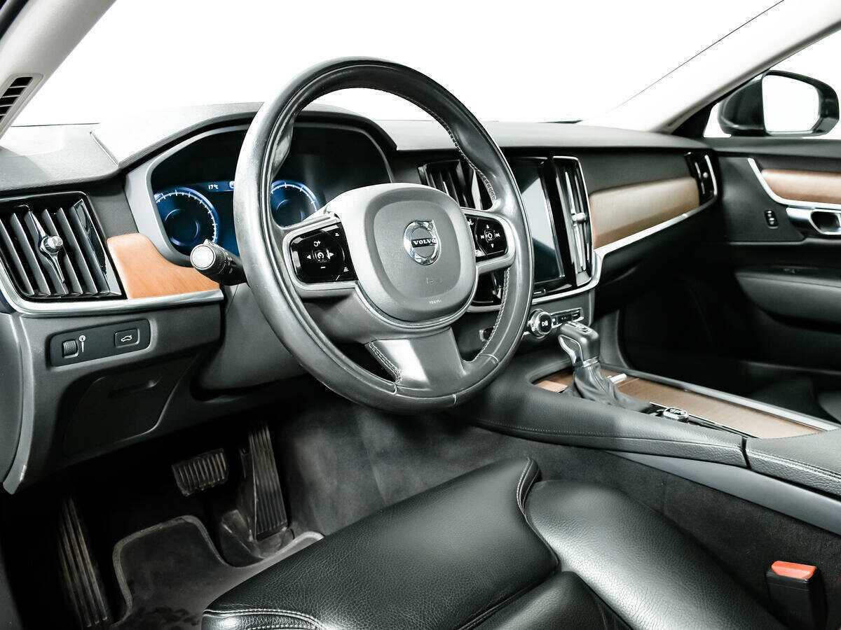 Volvo S90 2017 года с пробегом. Фото: #12