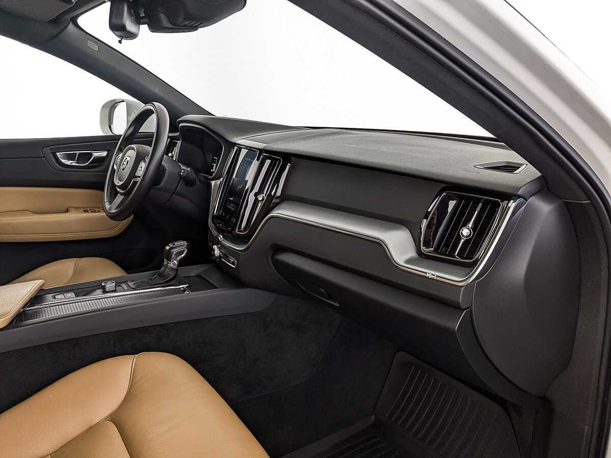 Volvo XC60 2019 года с пробегом. Фото: #12