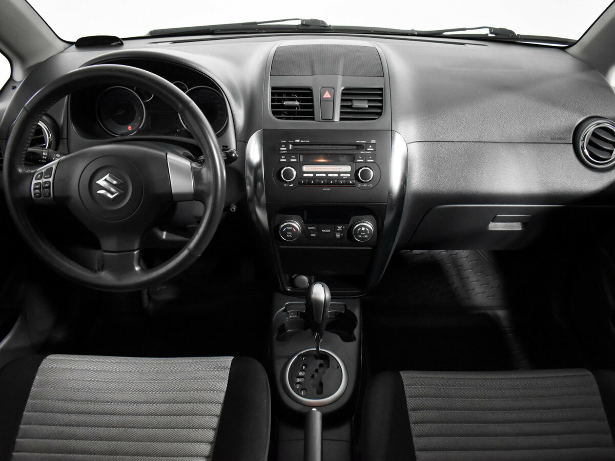 Suzuki SX4 2010 года с пробегом. Фото: #10