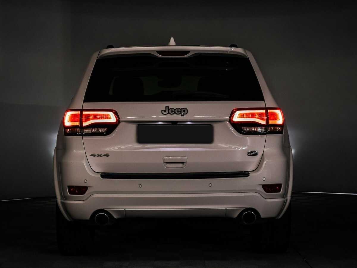 Jeep Grand Cherokee 2017 года с пробегом. Фото: #17