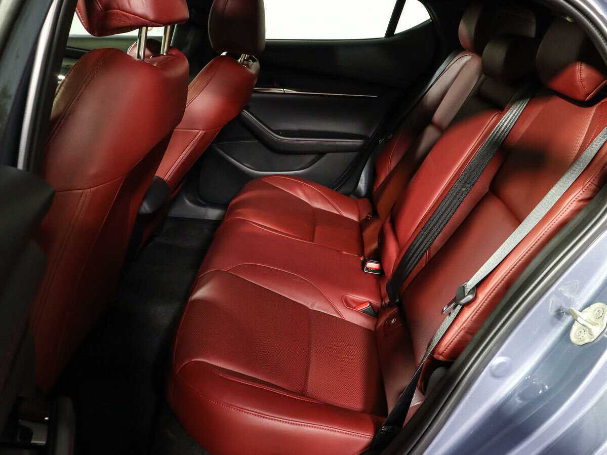 Mazda 3 2023 года с пробегом. Фото: #7