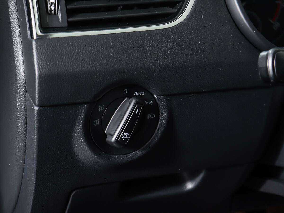 Skoda Octavia 2018 года с пробегом. Фото: #16