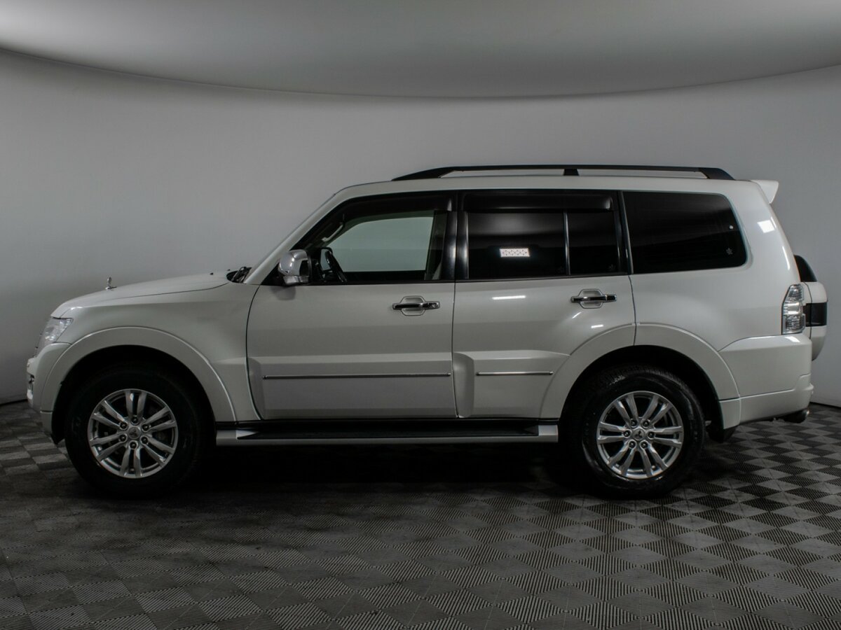 Mitsubishi Pajero 2019 года с пробегом. Фото: #7
