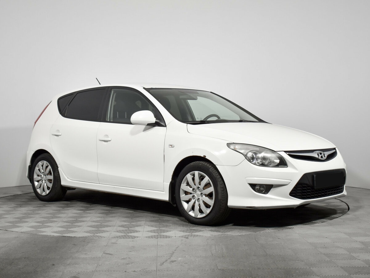 Hyundai i30 2011 года с пробегом. Фото: #2