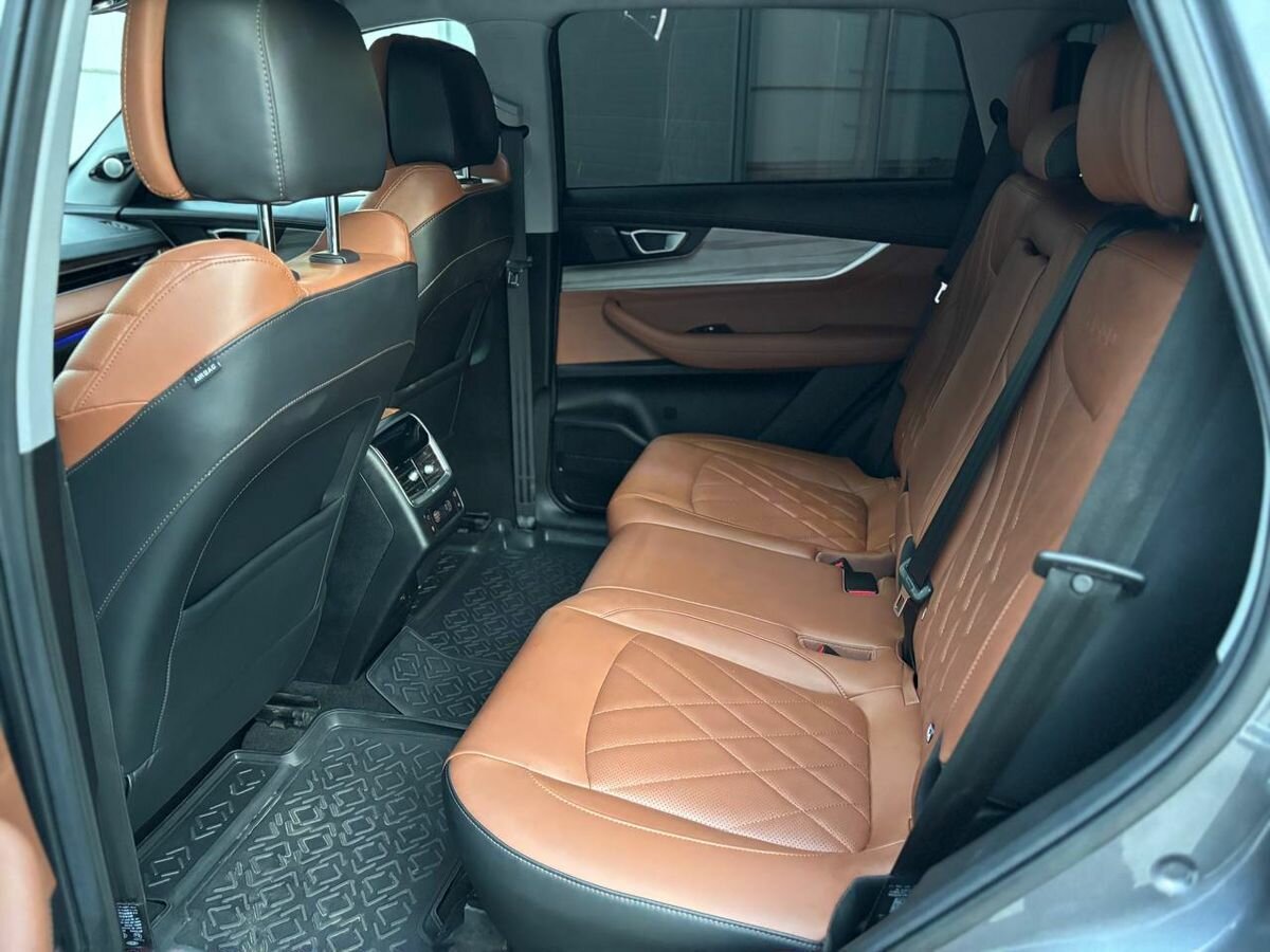 Chery Tiggo 8 Pro e+ 2023 года с пробегом. Фото: #21