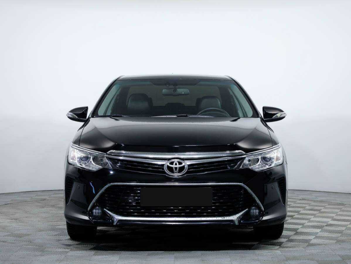Toyota Camry 2016 года с пробегом. Посмотреть фото