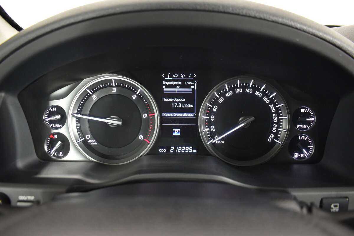 Toyota Land Cruiser 2016 года с пробегом. Фото: #17