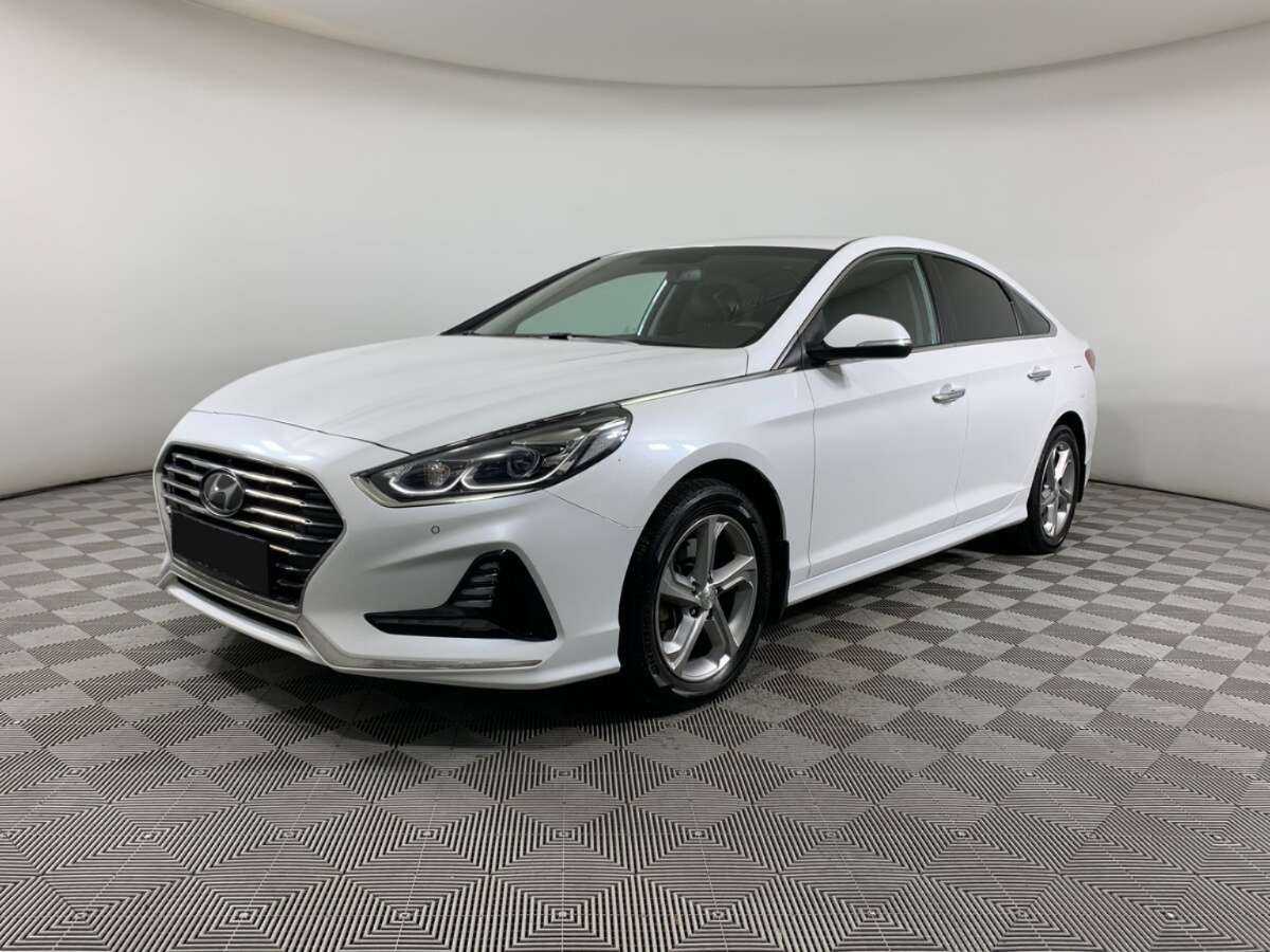 Hyundai Sonata 2019 года с пробегом. Посмотреть фото