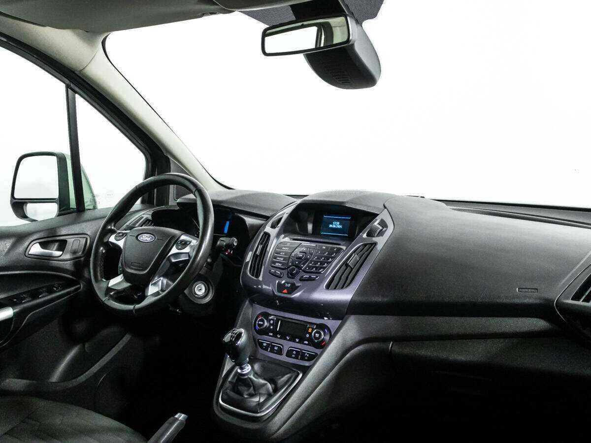 Ford Tourneo Connect 2017 года с пробегом. Фото: #8