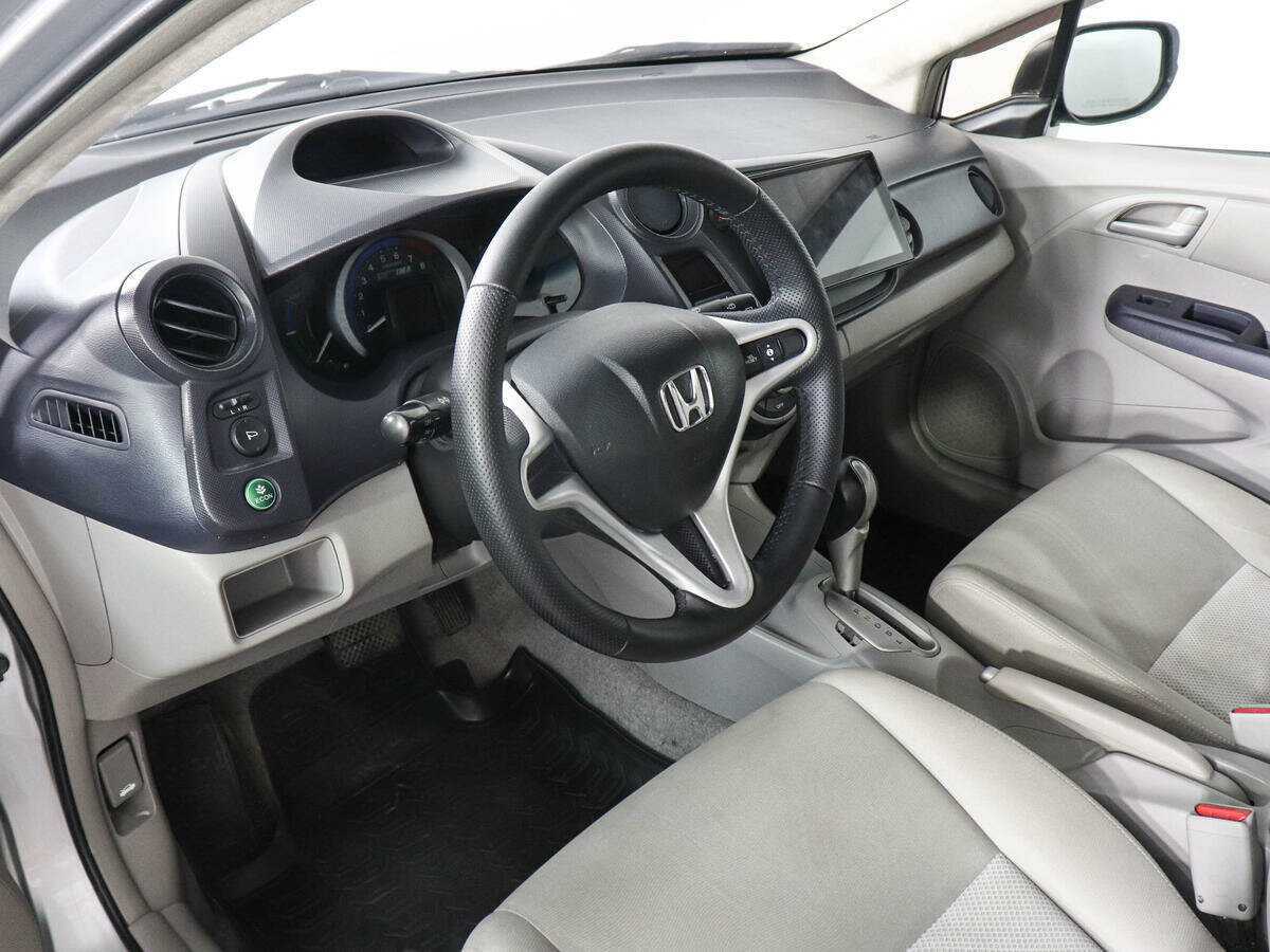 Honda Insight 2010 года с пробегом. Фото: #8
