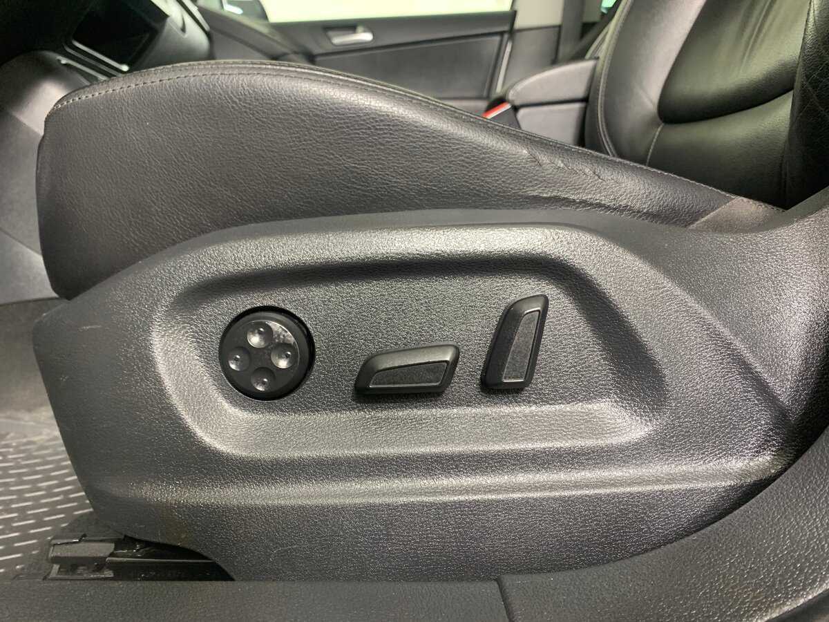 Volkswagen Tiguan 2010 года с пробегом. Фото: #16