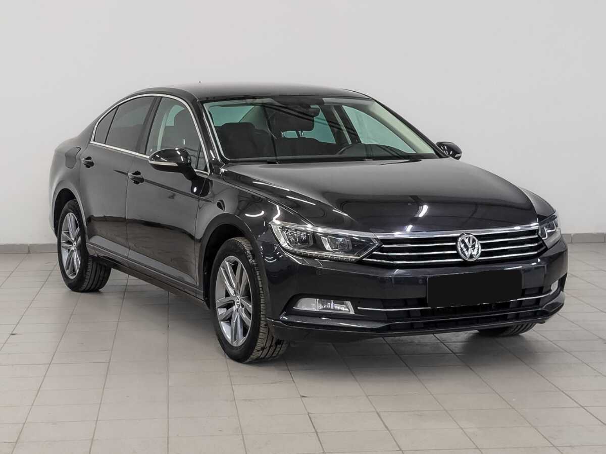 Volkswagen Passat 2019 года с пробегом. Фото: #2