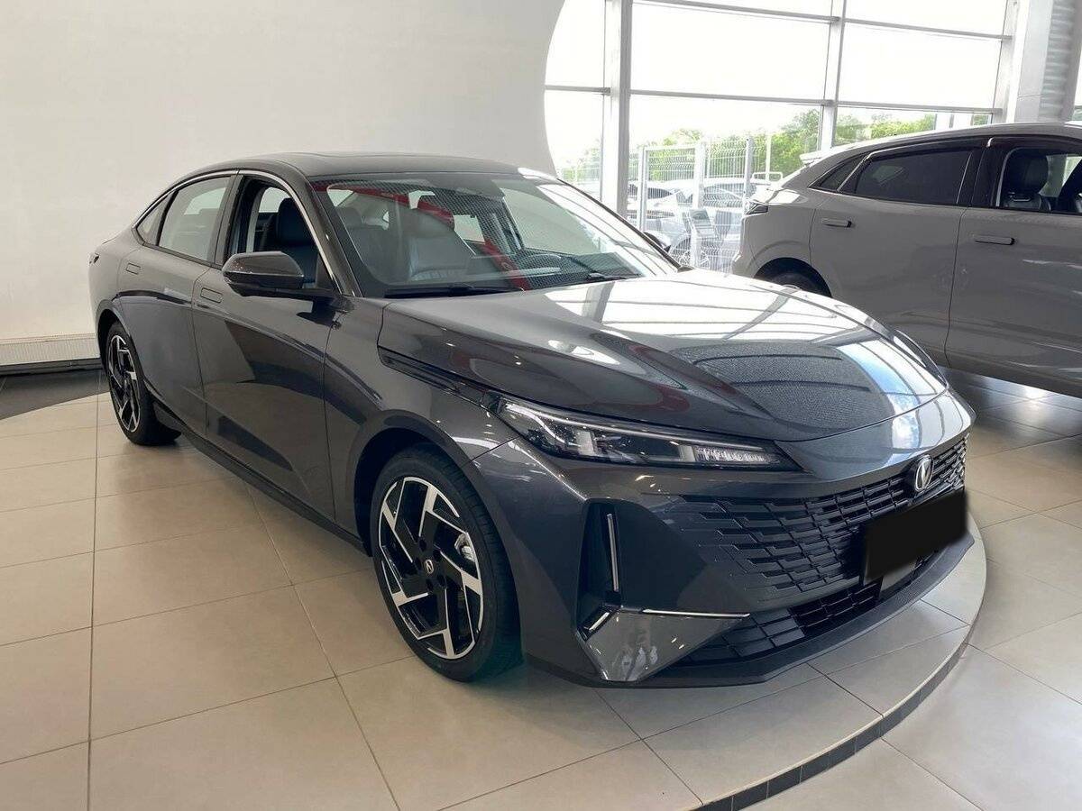 Changan Lamore 2023 года с пробегом. Посмотреть фото