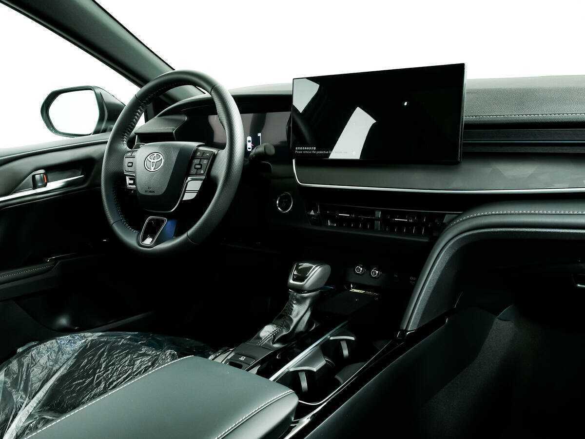 Toyota Camry 2024 года с пробегом. Фото: #8