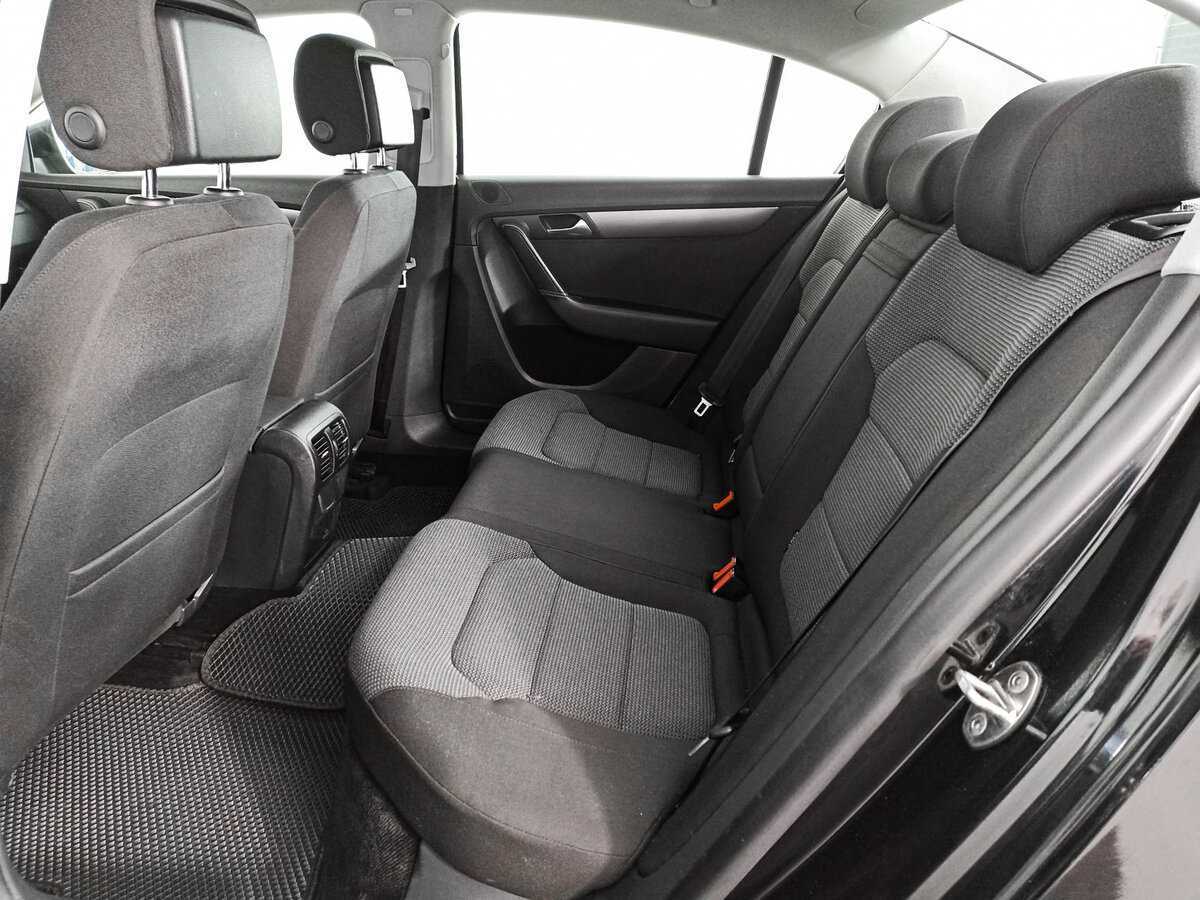 Volkswagen Passat 2011 года с пробегом. Фото: #9