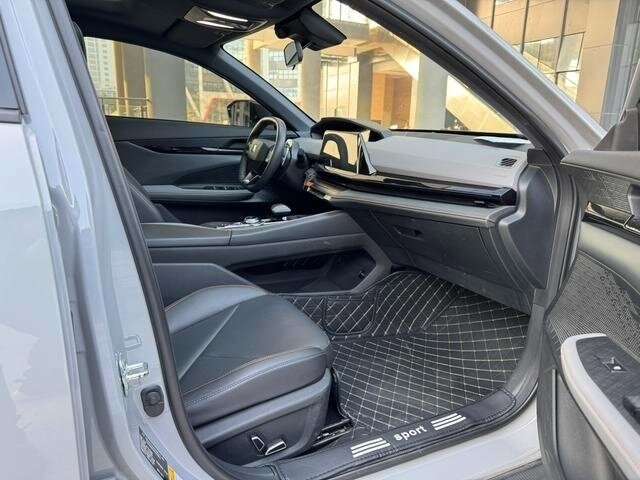 Changan UNI-V 2022 года с пробегом. Фото: #18