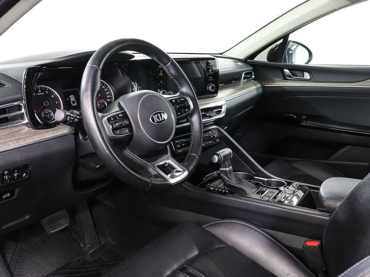 Kia K5 2021 года с пробегом. Фото: #9