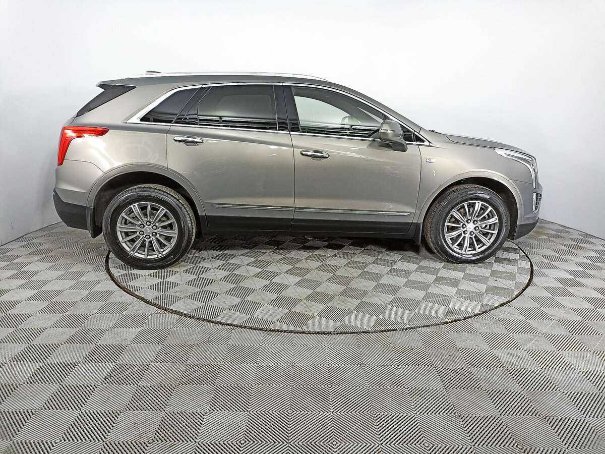 Cadillac XT5 2019 года с пробегом. Фото: #3