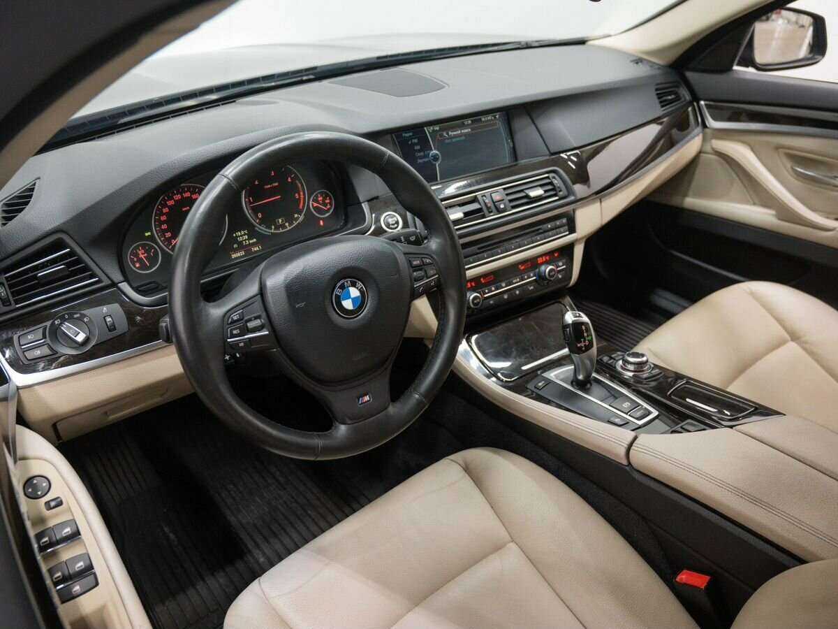 BMW 5 серии 2011 года с пробегом. Фото: #12