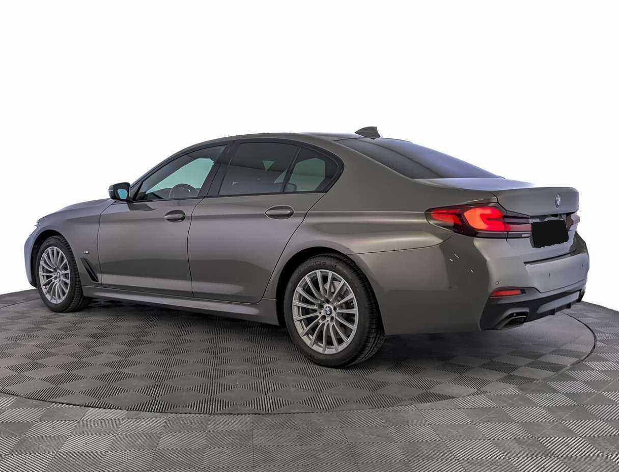 BMW 5 серии 2021 года с пробегом. Фото: #6